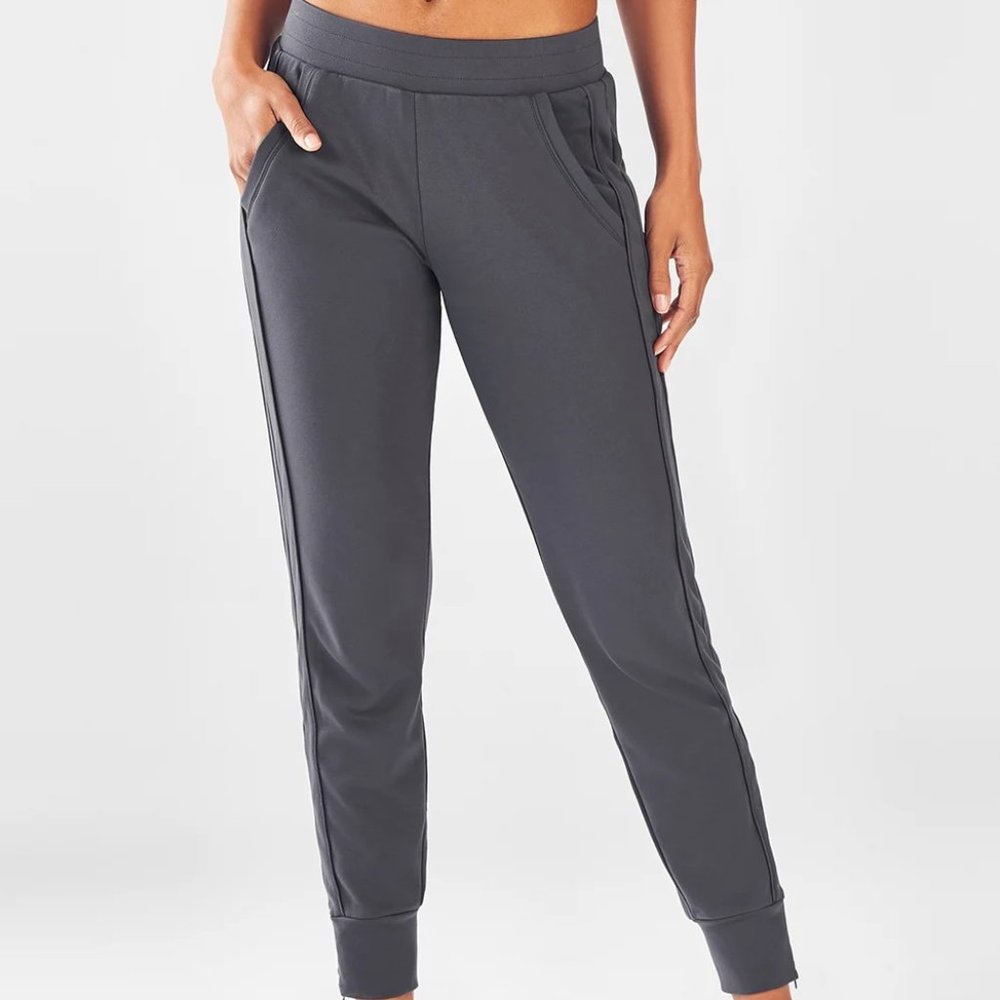 FABLETICS CARRIGAN JOGGER POCKETS ZIPPER ANKLE GRAY GUC L
